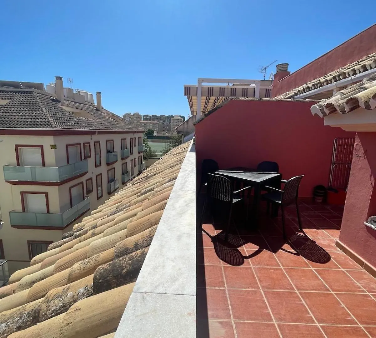 شقة Top Location In Los Boliches Near The Beach فوينخيرولا